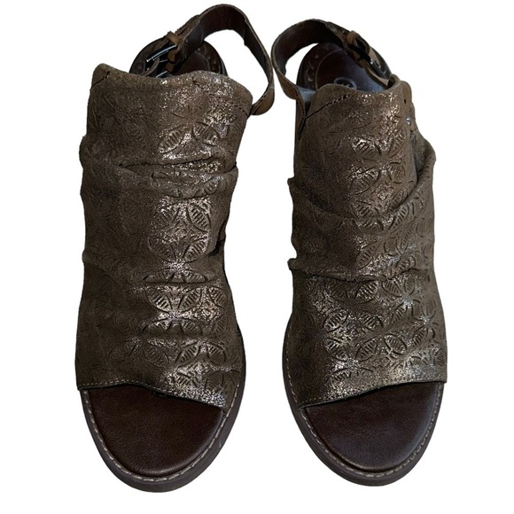 Naughty Monkey Bronze Nyxx Leather Cut-out Open Toe Mules - Picture 2 of 11